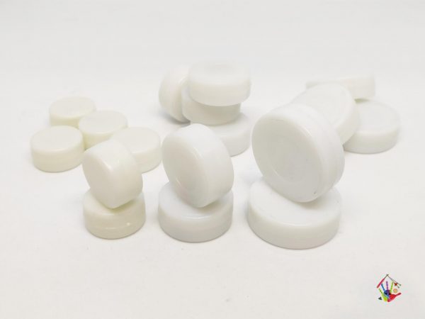 Гремелки (тарахтілки) для брязкалець пластикові у формі таблетки.